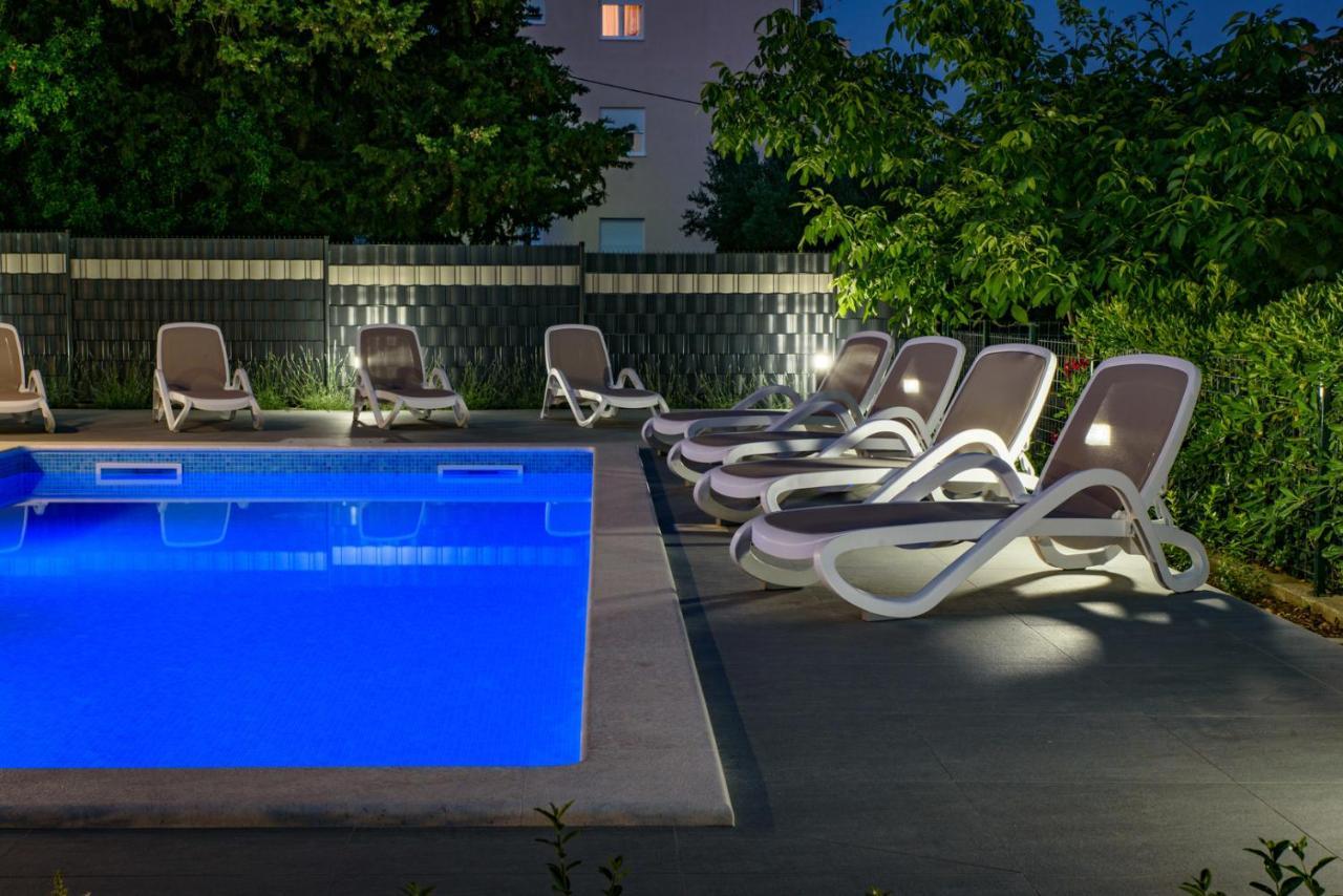 Seka Apartments With A Pool Kaštela Zewnętrze zdjęcie