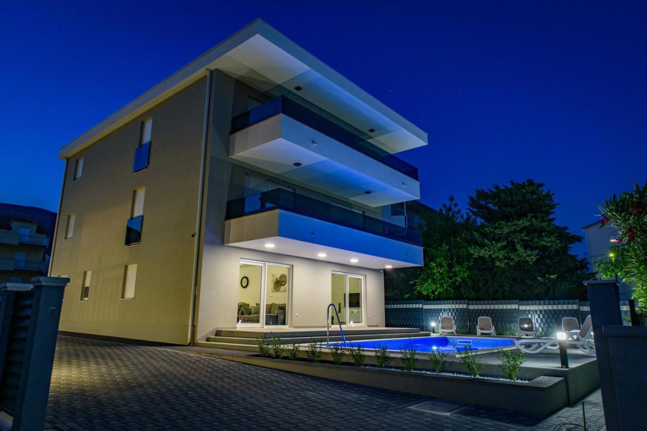 Seka Apartments With A Pool Kaštela Zewnętrze zdjęcie
